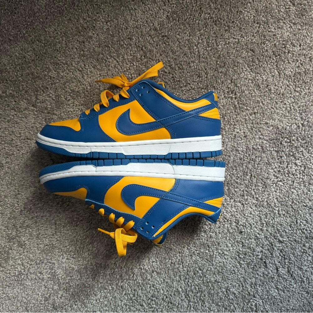 UCLA Dunks - Picture 2 of 6